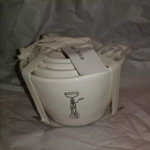 Rae Dunn measuring cups